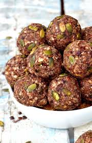 Boules Energetiques Amandes Et Fruits Secs Del S Cooking Twist Recette Energy Balls Recette Fruits Secs Recette Dattes
