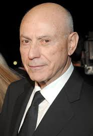 As the actor bows out of netflix series 'the kominsky method', martin chilton looks back at the life and career of an. Alan Arkin No Novo Filme Dirigido Por Ben Affleck