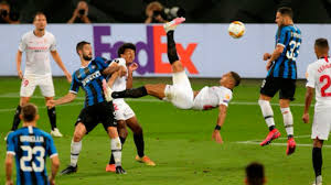 Выбери турнир чемпионат мира чемпионат европы клубный чемпионат мира кубок тойоты суперкубок уефа лига чемпионов лига европы кубок содружества кубок первого канала. Gol Udarom Cherez Sebya Sdelal Sevilyu Pobeditelem Ligi Evropy 22 Avgusta 2020 03 18 Novosti Na Tengrinews Kz