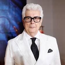 Lo nuevo de Ken Follett: más de 800 páginas que se leen de un tirón y  muestran la crueldad de los hombres que temen perder todo