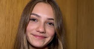 Zoé CLAUZURE- Fiche Artiste