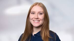 Sonja Guyer's Instagram, Twitter & Facebook