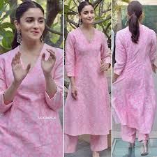 Such A Soft And Dreamy Look Alia Bhatt Poses For The Cameras Looking Supes Pretty For The Promotions Of Her New Movie Follow Dutt pinterest