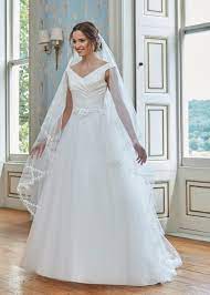 Are you worried about wedding dresses? La Beck Bridal Beautiful Wedding Dresses Curated By Wendy Beck