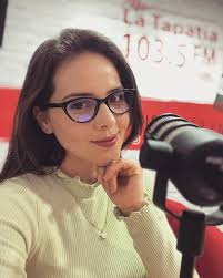 Un año con ustedes! 🎉 Hace un año comenzaba este proyecto a través de  @tapatia1035fm a quien agradezco abrirme sus puertas y a todos los nuevos  seguidores que se han sumado y a