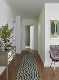Flur Streichen 45 Ideen Fur Stilvolle Wandgestaltung Mit Farbe In 2020 Flur Dekor Diy Wohnzimmer Wandgestaltung