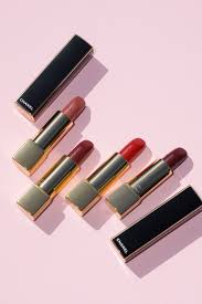 Chanel Holiday 2020 Rouge Allure Review The Beauty Look Book Chanel Eyeshadow Chanel Highlighter Olive Tan Skin