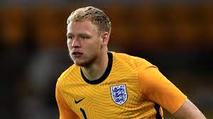 Aaron christopher ramsdale is an english professional footballer who plays as a goalkeeper for premier league club sheffield united. Aaron Ramsdale Arsenal Interested In Signing Sheffield United Goalkeeper Football News Sky Sports