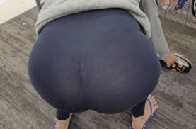 2020 | Mujeres bellas en la calle