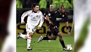 Milan baros ve harry kewell'lı kadroya şampiyonlar ligi finalini kaybeden kadro. Pirlo S Ac Milan Signed Shirt 2005 06 Charitystars