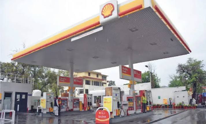 Latest Petrol and Diesel Hikes Shake Pakistan's Economy