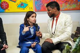 10yr old Art Prodigy makes 80k off New Yorkers with splatter paintings/bad  doodle