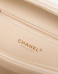 Check spelling or type a new query. Chanel Vanity Mittelgrosse Tasche Caviar Leder Beige Saclab