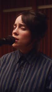 Billie Eilish Performs 'L'AMOUR DE MA VIE' Live