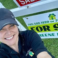 Cameron Ludlow's Instagram, Twitter & Facebook