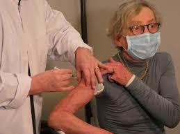 Nancy première ville en france à vacciner des plus de 75 ans hors ehpad. Fwuluji6fi7bzm