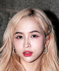 Hannah Rosenbloom (แฮนน่า โรสเซ็นบรูม)