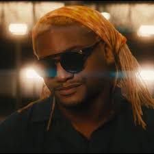 Last Looks w/ @voguemagazine for the 67th Annual Grammys out now