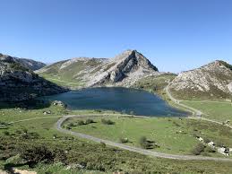 The following transit lines have routes that pass near lagos de covadonga. Lagos De Covadonga Reach The World