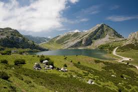 It is also home to two of the most emblematic animals to live in spain. Nationalpark Picos De Europa Naturschutzgebiet Outdooractive Com