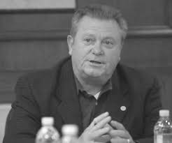 20100624 Building San Diego.qxp