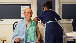 Download william shakespeare stock photos. Shakespeare Gets Covid Vaccine All S Well That Ends Well Bbc News