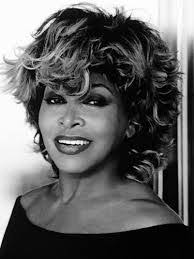 Amelia Cameron's Instagram, Twitter & Facebook