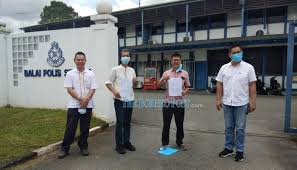 Saya telah melihat satu post grup masak apa tak jadi hari ni official dan ada dua pemilik akaun telah menghina masakan saya. Mocs Lodges Police Report Against Pasir Puteh Mp Over Bible Remark Borneo Post Online