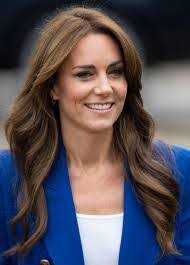 Dolly Pearce's Instagram, Twitter & Facebook