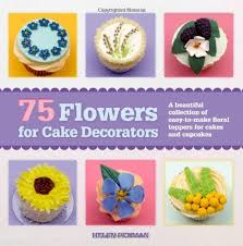 Along with knowing how to make a garden full of flower specimens, beads and borders out of icing, it takes knowledge and practice to produce tiers of cake that are even,. 75 Flowers For Cake Decorators A Beautiful Collection Of Easy To Make Floral Cake Toppers For Cakes And Cupcakes Penman Helen 9781250044846 Amazon Com Books