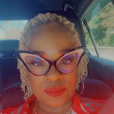 Everywhere I go someone ask do I still sale clothes and my answer is always  “ I do but I'm taking a break at the moment “ so everyone has something that