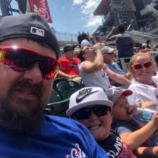 Leanne Dean (@BkmomDean)