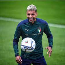 Emerson palmieri dos santos (born 3 august 1994), known as emerson palmieri, is a professional footballer who plays for premier league club chelsea and the italy national team. Emerson Palmieri Dos Santos Home Facebook