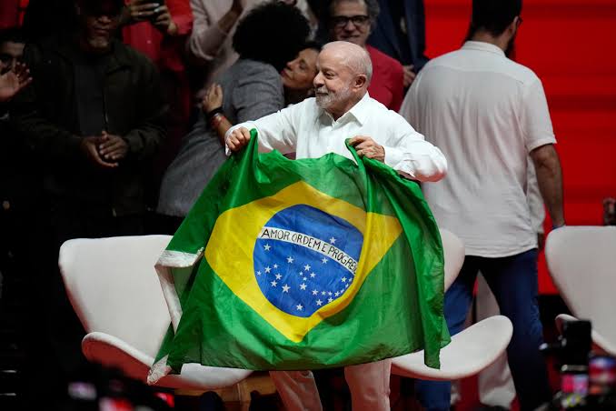Abrupta prohibición de Lula sacude las apuestas en Brasil a días de la  elección – The Morning Call
