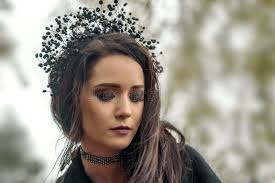 5,769 Young Girl Crown Tiara Stock Photos