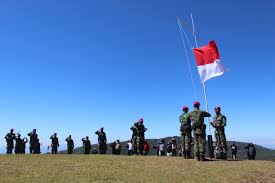 Abg sma buka bukaan ~ bigo live 2020 terbaru. Peringati Hut Kemerdekaan Ri Ke 75 Tahun 2020 Prajurit Lantamal Vii Upacara Di Gunung Tertinggi Ntt Koarmada Ii Tni Al