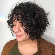 frisuren 2020 hochzeitsfrisuren nageldesign 2020 kurze frisuren lockige kurze frisuren haarschnitt kurz lockige frisuren