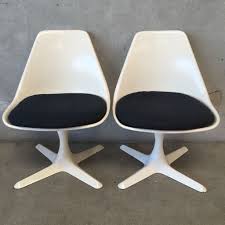 Vintage Pair Of Burke Tulip Chairs 115 Classic Mid Century Modern Design With Urethane Foam Removable Padde Tulip Chair Mid Century Modern Design Mid Century