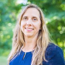 Lorie Thomas's Instagram, Twitter & Facebook