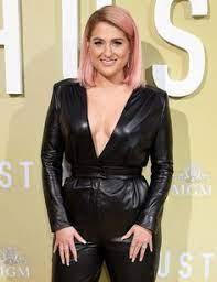 Her height is 1.64 m tall, and her weight is 68 kg. 33 Meghan Trainor Ideas Meghan Trainor Megan Trainor Meghan Trainor Body