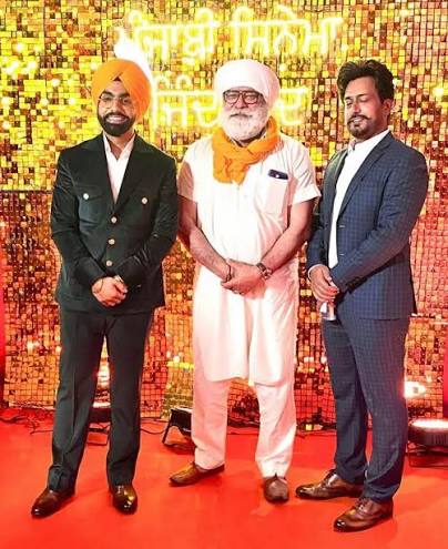 Congratulations to Ammy Virk and Amberdeep Singh for the success of Saunkan  Saunkne. A great film with a great talented cast and crew! I'm very proud  our industry is making history with