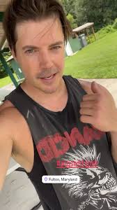 Josh Henderson