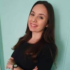 Foto fictícia de cliente — mulher sorridente