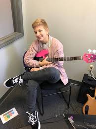 These house music artists span all waves of house music and are widely considered to be the best by not only house music fans, but critics as well. Music House Andrew Moore