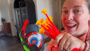 Amazon.com: Bow and Arrow Set Girl Toys: 2 Pack LED Light Up Archery Set  with 20 Suction Cup Arrows, Birthday Gift for Girls 5 6 7 8 9 10 11 12 Year