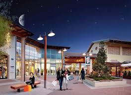 Al Mondovicino Outlet Village iniziano i saldi