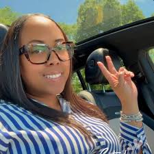 Keyona Edwards's Instagram, Twitter & Facebook