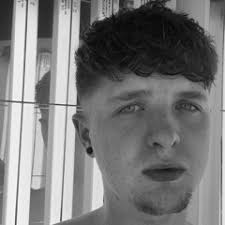 Listen to Funny songs:yogi bear at Portsmouth by Tracey Stein in Rap  playlist online for free