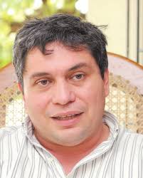 Usuarios de buses sufren otra vez