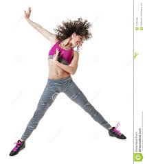 Die mischung aus aerobic und lateinamerikanischen tanzstilen wird in etlichen fitnessstudios als kurs angeboten und verspricht. Frau Zumba Tanzertanzen Eignungsubungen Lokalisiert Stockbild Bild Von Zuhause Springen 121955885